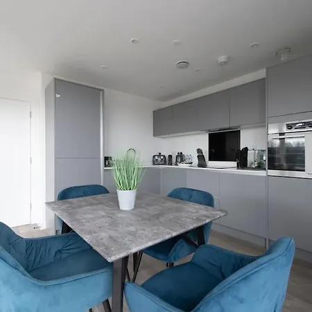 Finsbury Park Penthouse: Luxe City Living Лондон Экстерьер фото