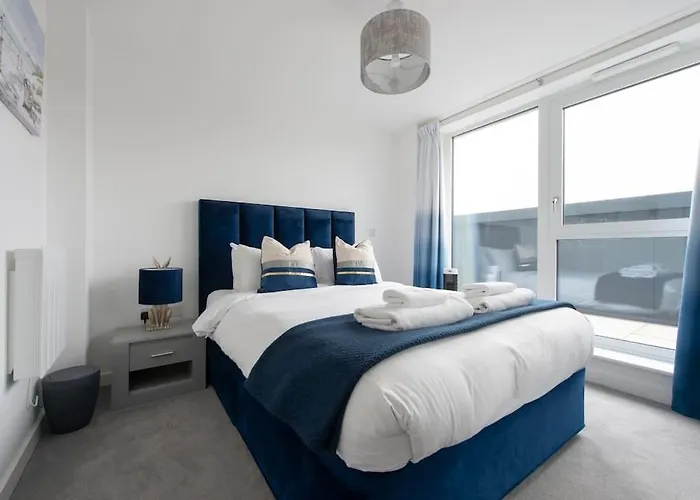 Finsbury Park Penthouse: Luxe City Living